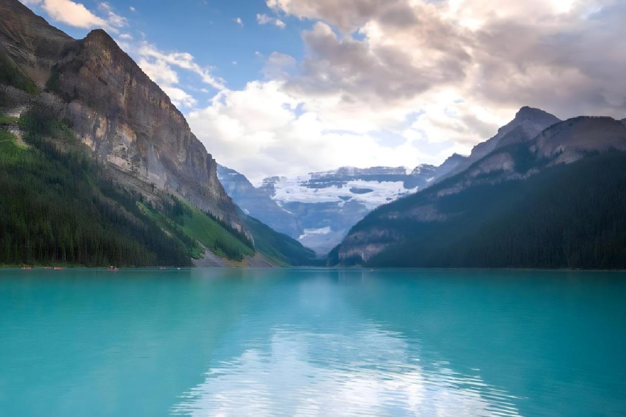 Entire Condo Downtown, Walk To Bmo & Stampede, Parking, 1,5 Hrs To Banff YYC Exteriör bild